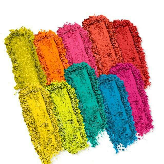 Essentials 10 Shade Palettes