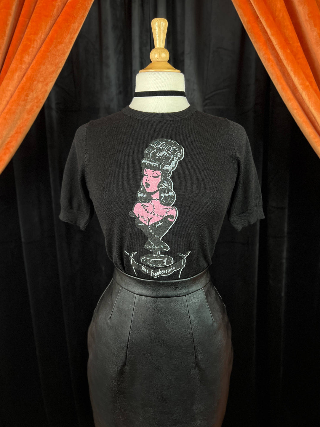 Mrs. Frankenstein short sleeve Sweater in Black