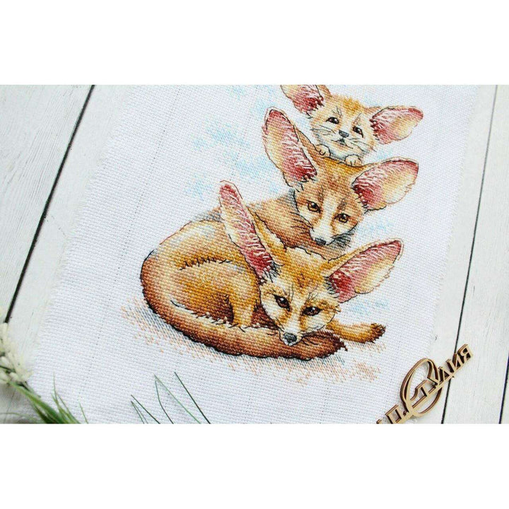 Fennec Fox Family SM-509 Counted Cross Stitch Kit