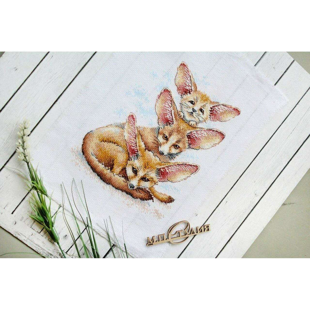 Fennec Fox Family SM-509 Counted Cross Stitch Kit