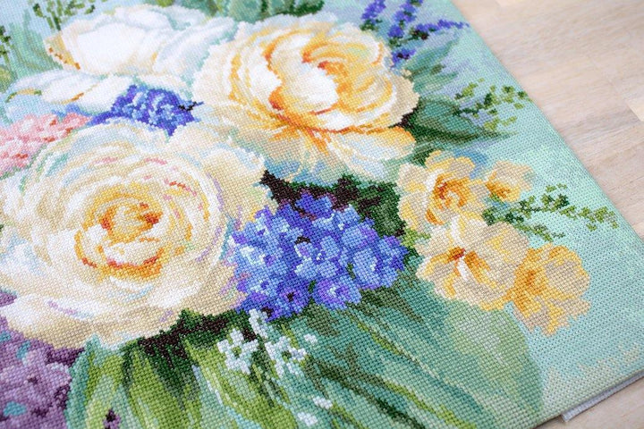 Floral bouquet B2370L Counted Cross-Stitch Kit