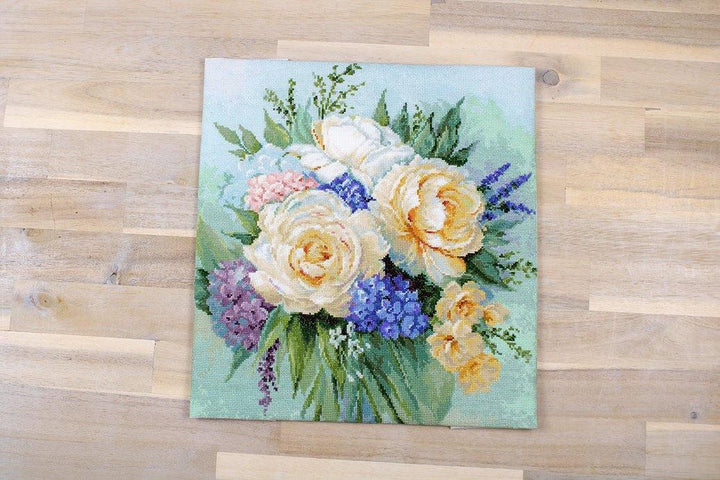 Floral bouquet B2370L Counted Cross-Stitch Kit