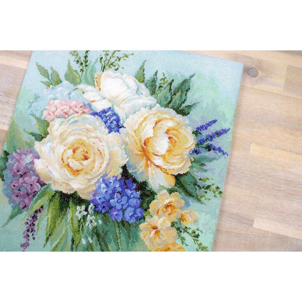 Floral bouquet B2370L Counted Cross-Stitch Kit