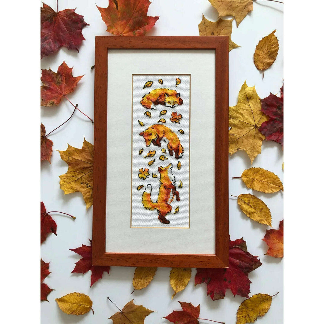 Foxes in Leaves R1879 Counted Cross Stitch Kit