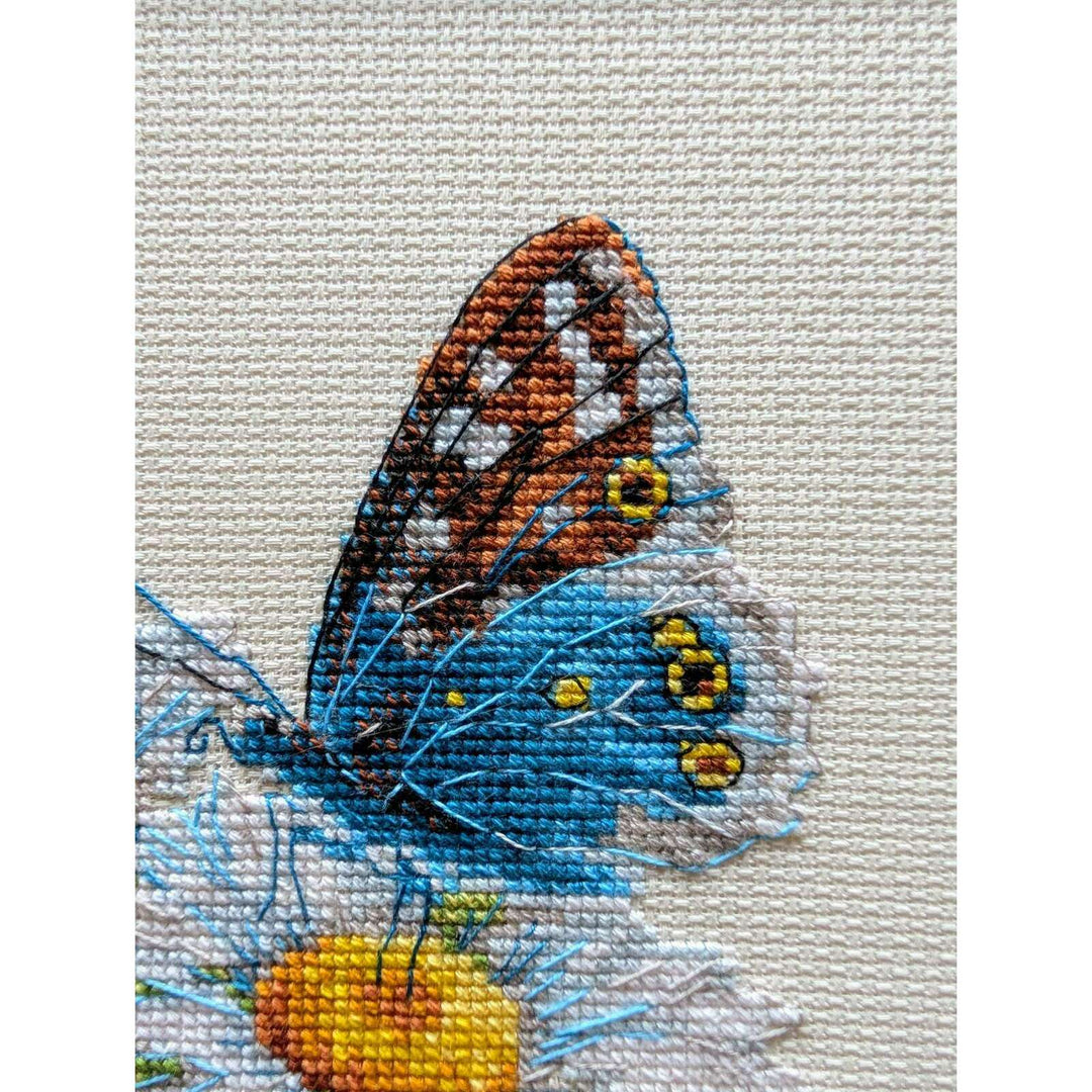Fragile Beauty R2220 Counted Cross Stitch Kit