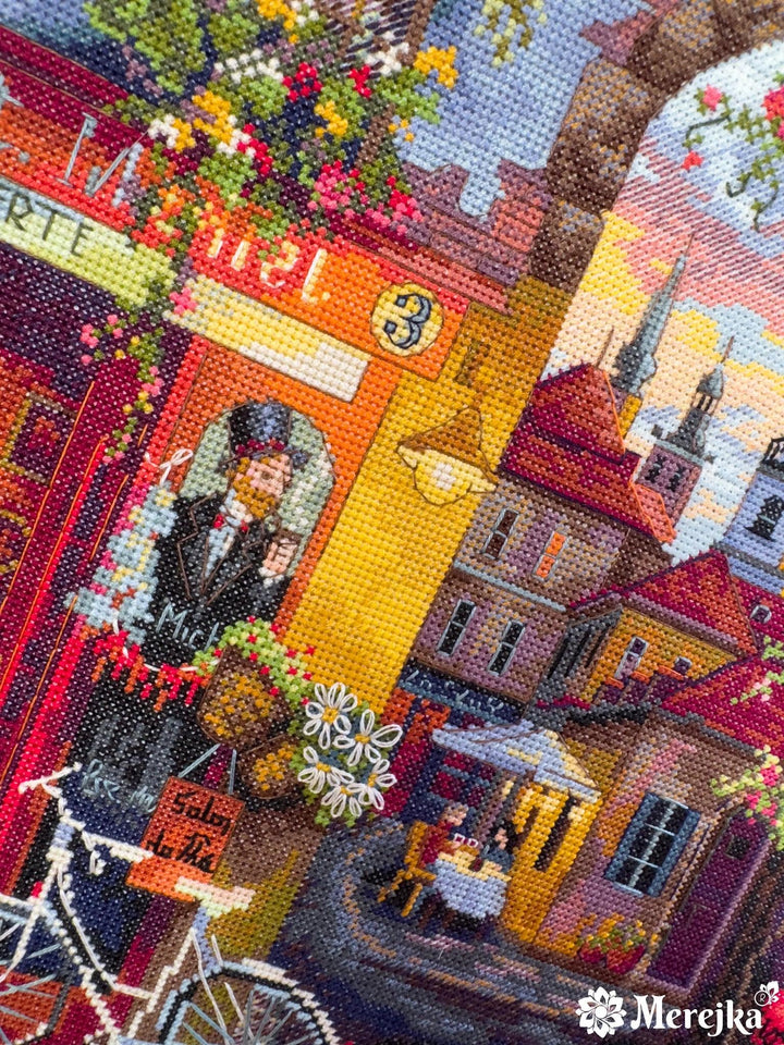 French Cafe K-227 Counted Cross-Stitch Kit