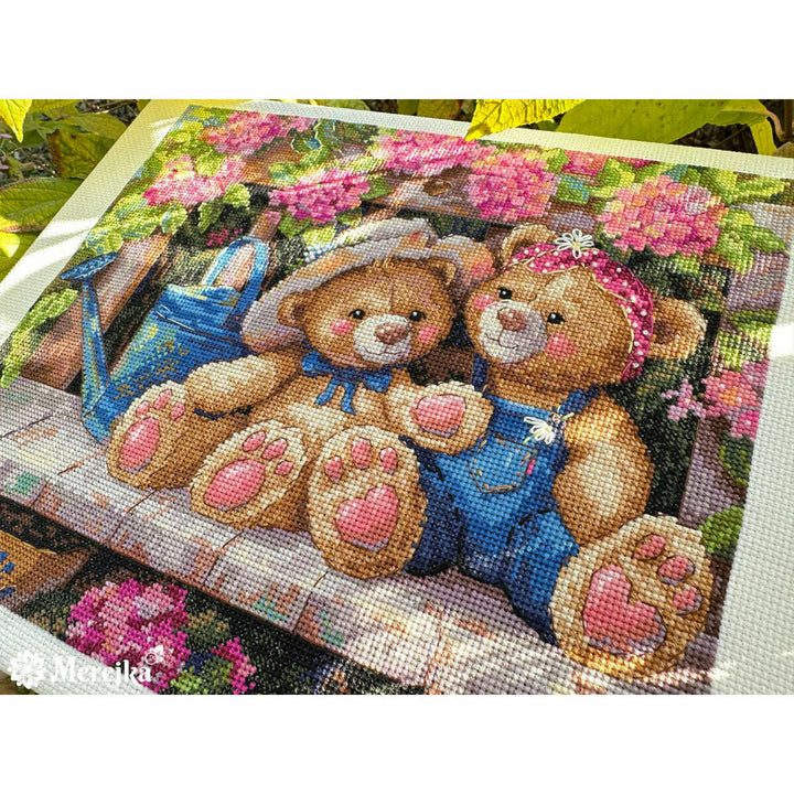 Garden Friends K-265 Counted Cross-Stitch Kit