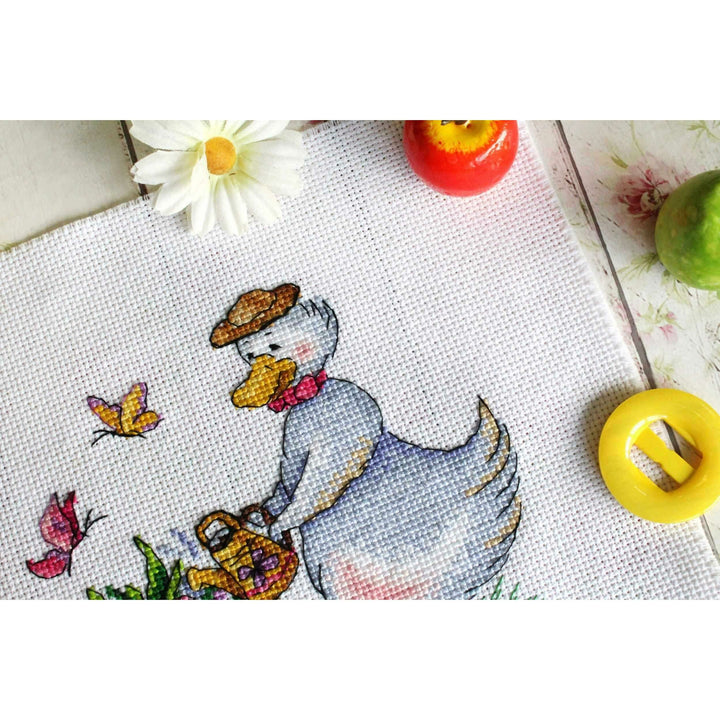 Gardening SM-439 Counted Cross Stitch Kit
