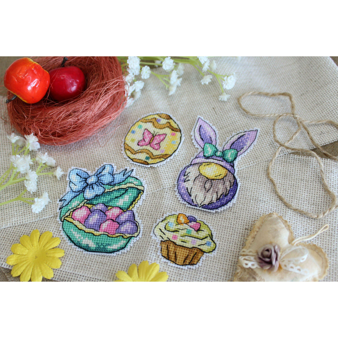 Gnome and Cradle. Magnets SR-585 Plastic Canvas Counted Cross Stitch Kit