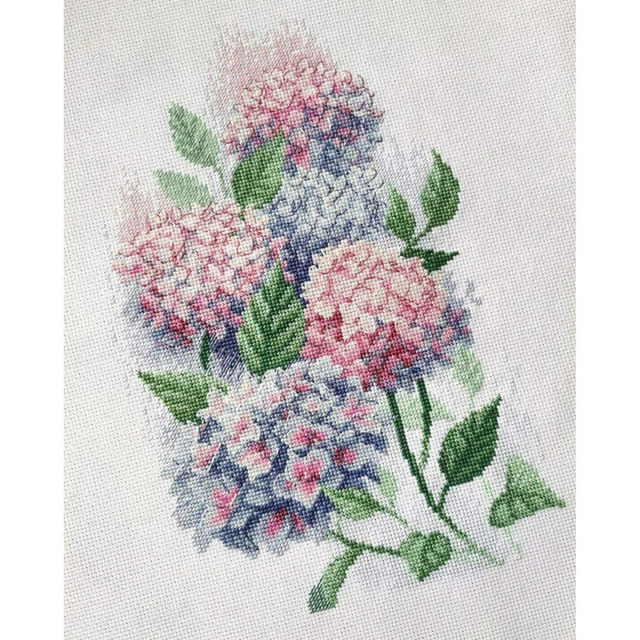 Graceful Hydrangeas R2139 Counted Cross Stitch Kit