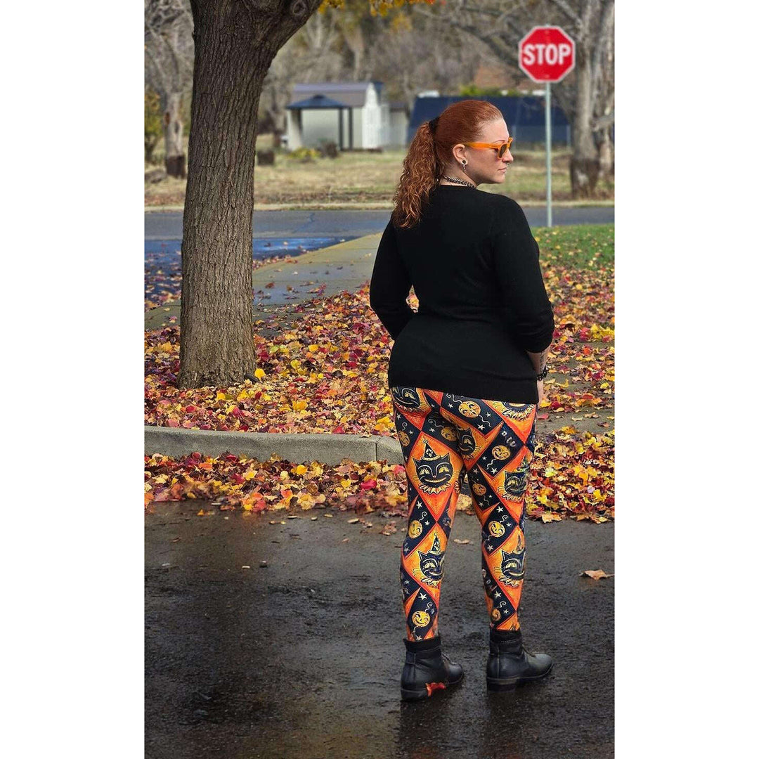 "Grinning Jack" (Johanna Parker Exclusive) Orange Vintage Cat - High-quality Handcrafted Vibrant Leggings