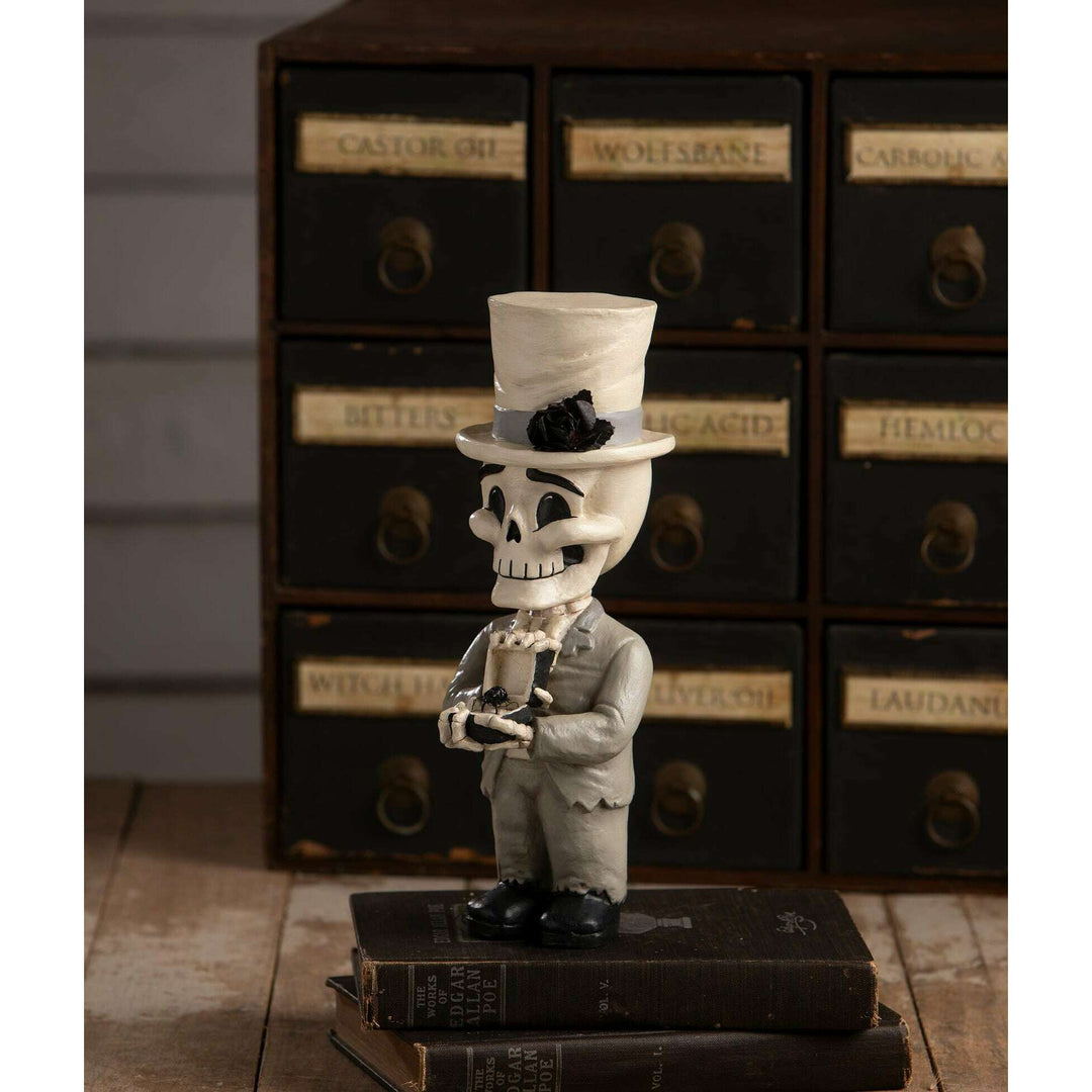 Groom Mortimer Skelly by Bethany Lowe Designs, image 3