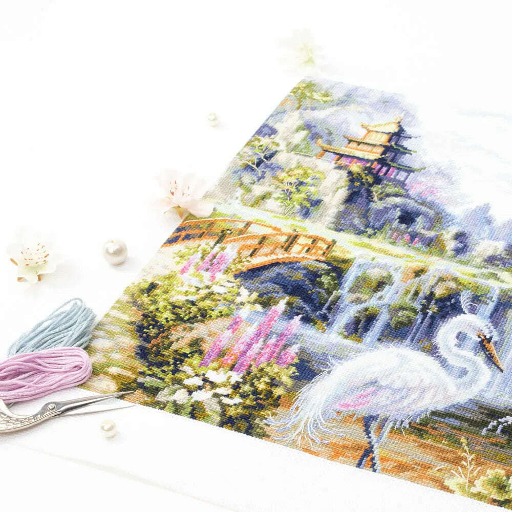 Happy Morning 550-756 Counted Cross-Stitch Kit