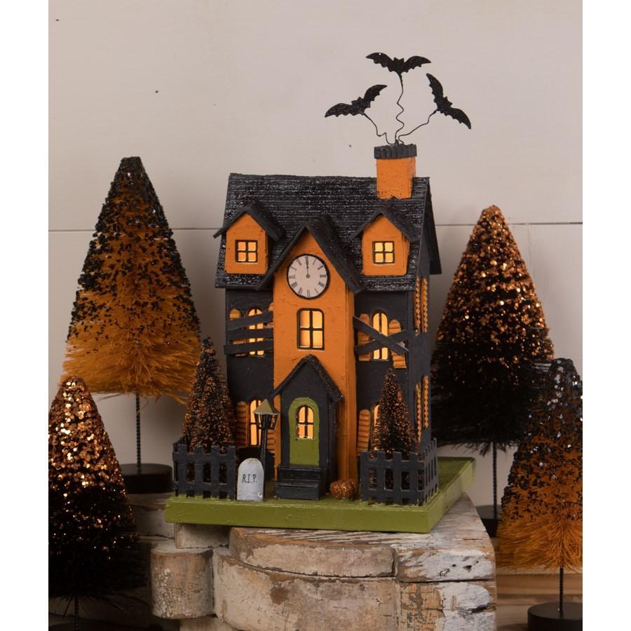 Haunted House by Bethany Lowe - Quirks!