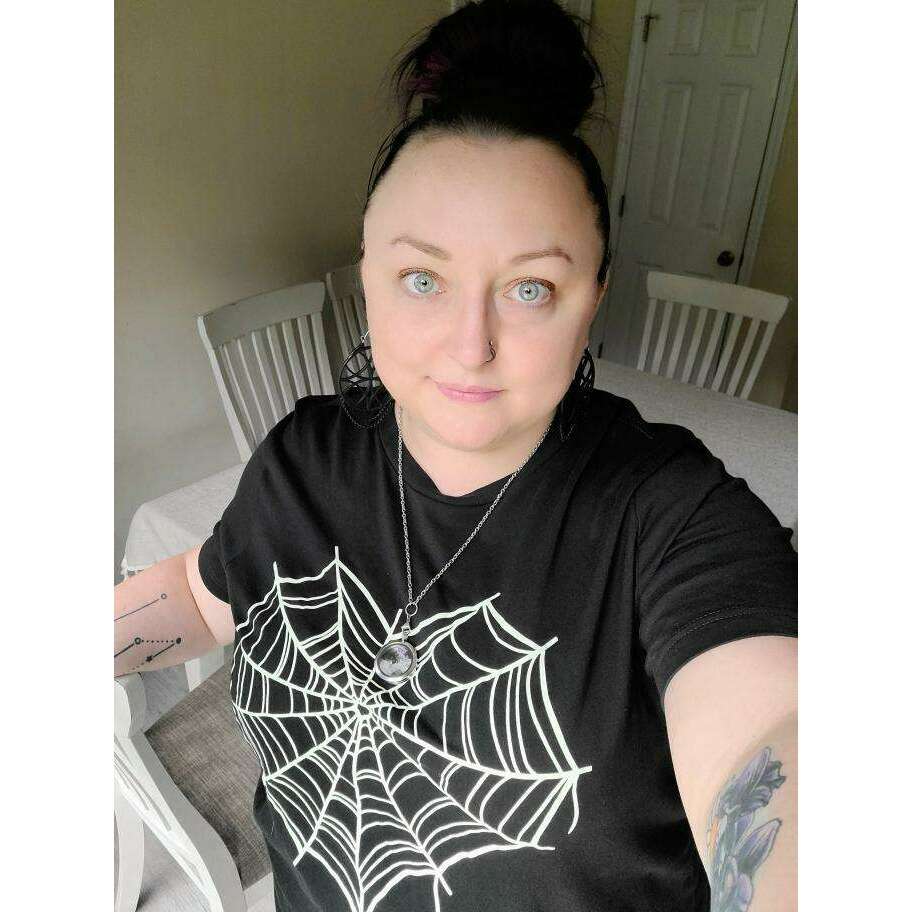 Heart Spider Web Tee - Unisex Shirt