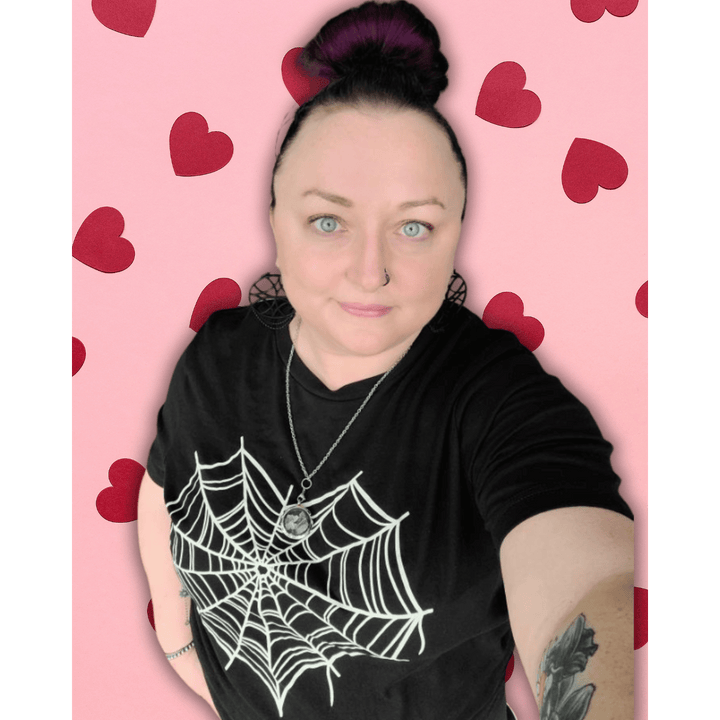 Heart Spider Web Tee - Unisex Shirt