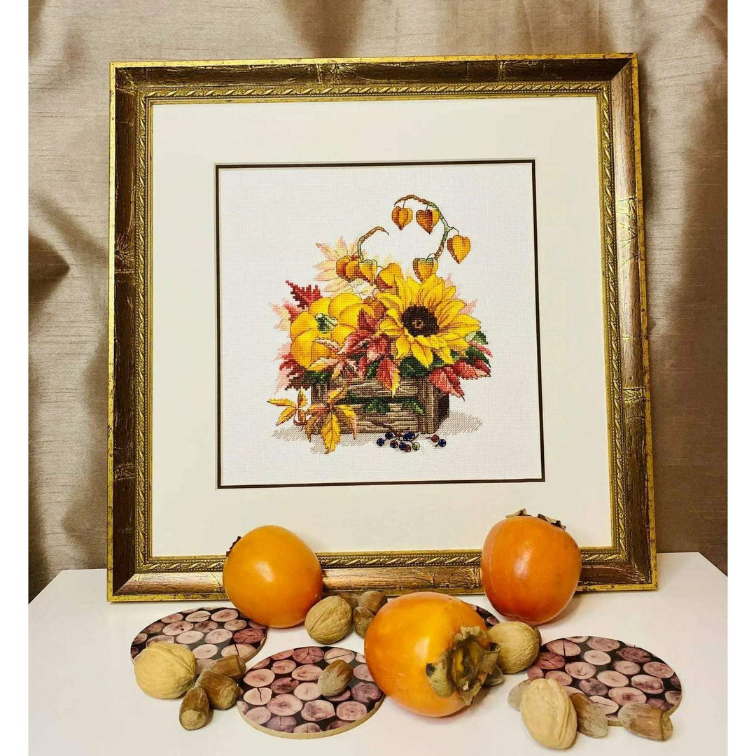 Hello Autumn R2006 Counted Cross Stitch Kit