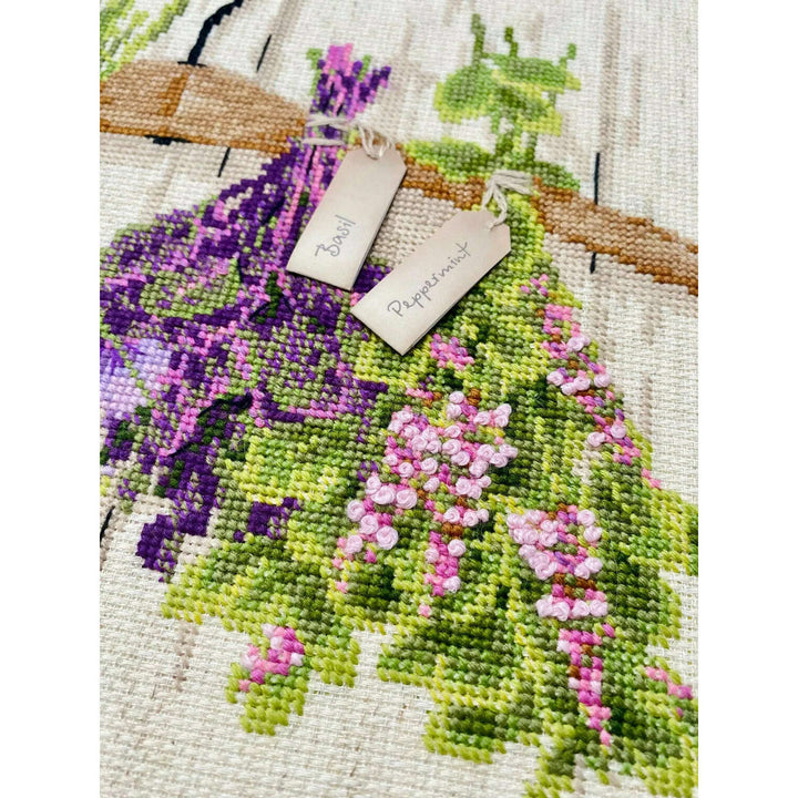 Herbs R1717 Counted Cross Stitch Kit