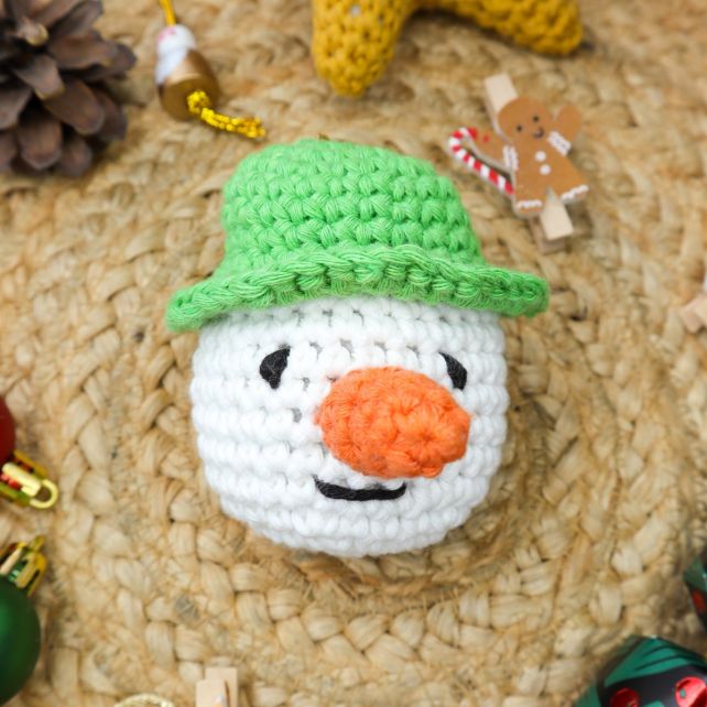 DIY Crochet Kit Christmas Balls PAK260