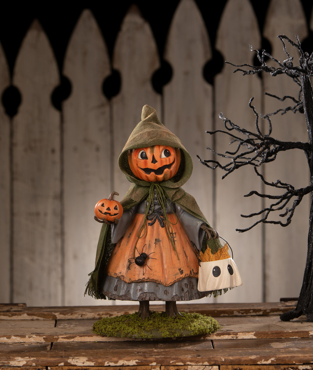 Smiling Susie Pumpkin by Bethany Lowe Designs, halloween decor