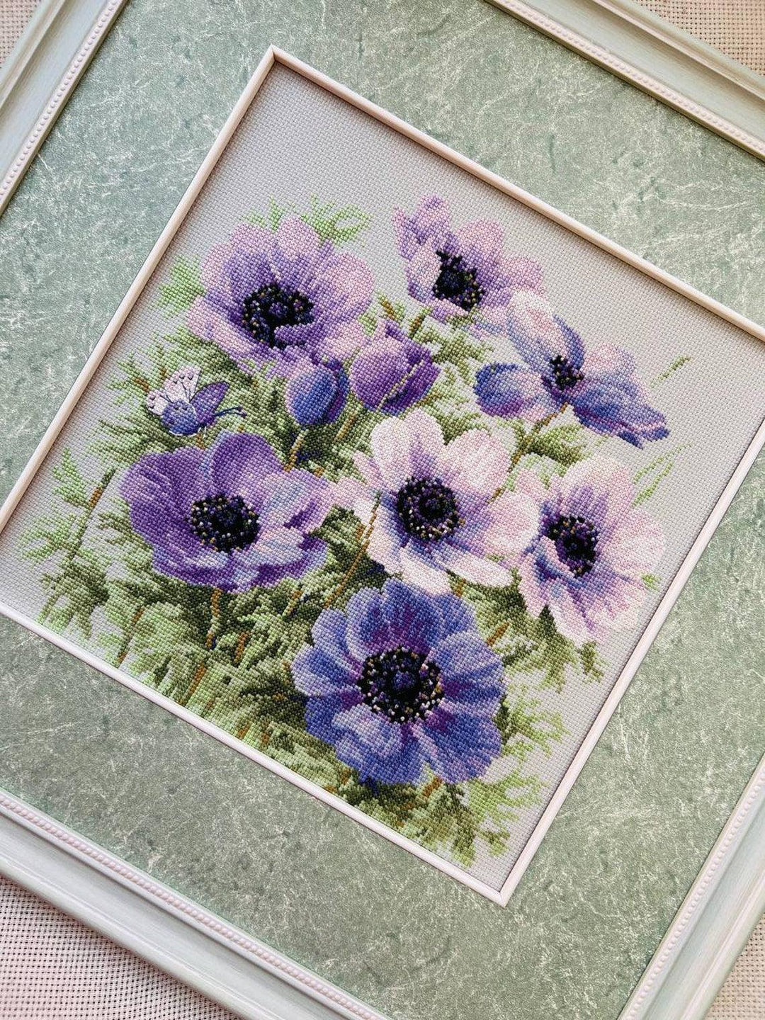 Purple Anemones R2176 Counted Cross Stitch Kit