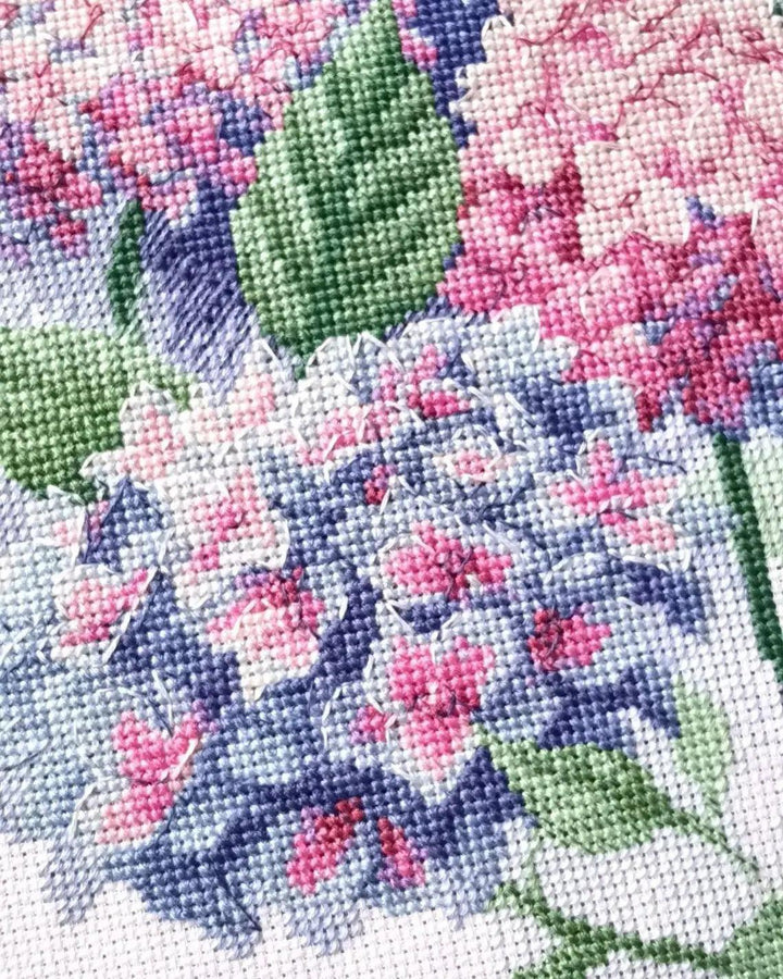 Graceful Hydrangeas R2139 Counted Cross Stitch Kit
