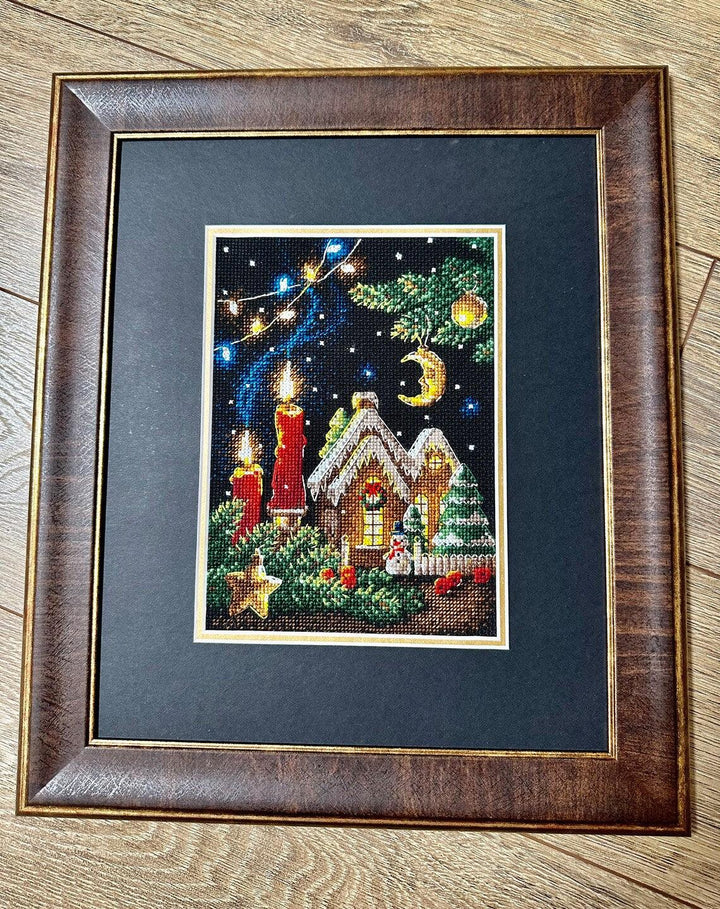 Gingerbread Tale R2165 Counted Cross Stitch Kit