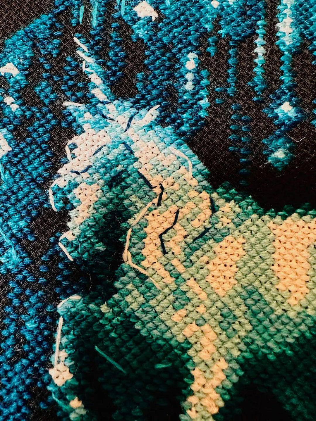 Unicorn Tear R2161 Counted Cross Stitch Kit