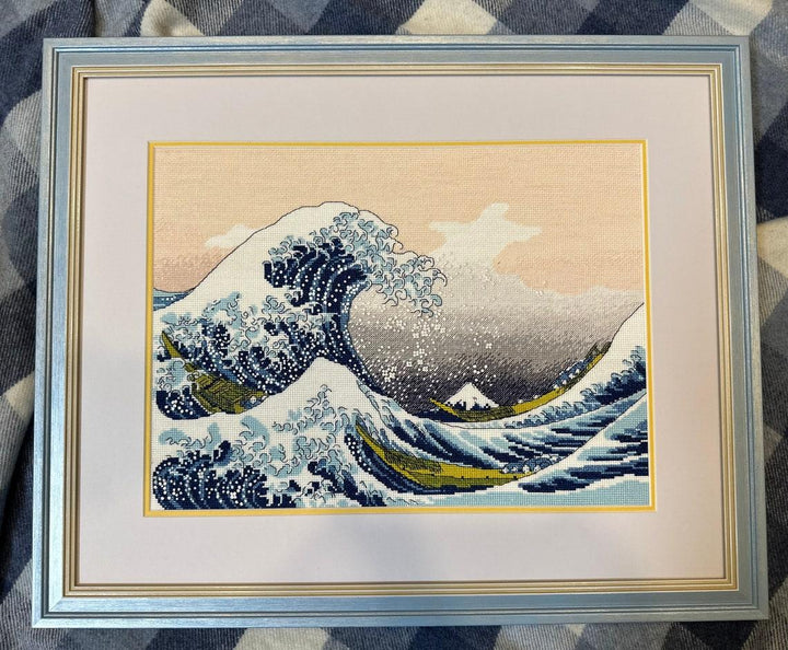 The Great Wave off Kanagawa after K. Hokusai Artwork R2186 Counted Cross Stitch Kit