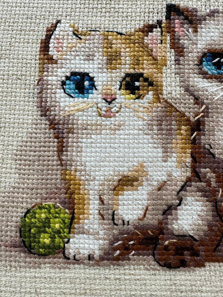Kittens R2180 Counted Cross Stitch Kit
