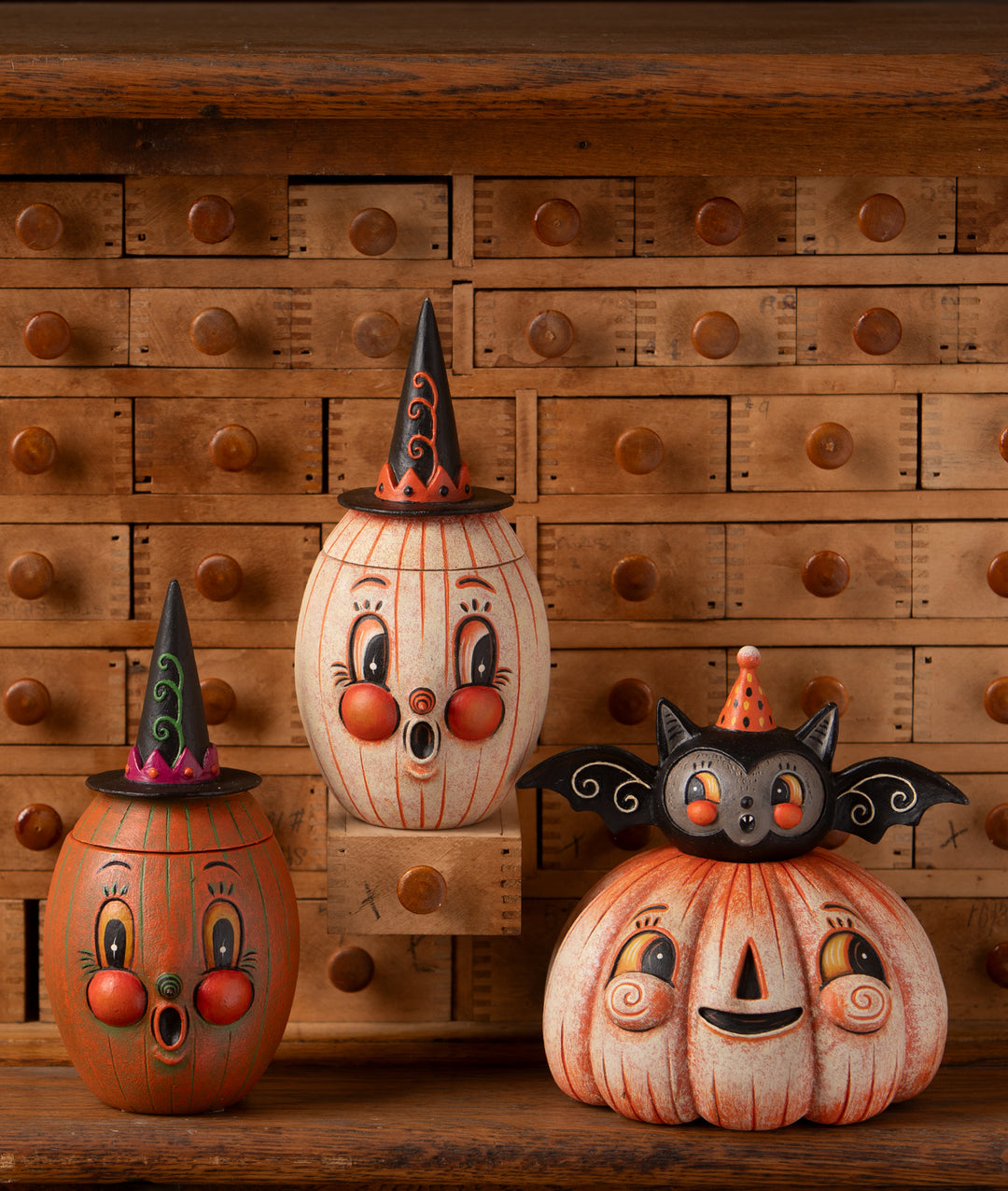 Squatty Pumpkin Batty by Bethany Lowe Designs, image 4