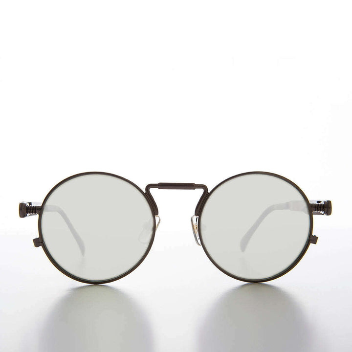 Ivan with Mirror Lens