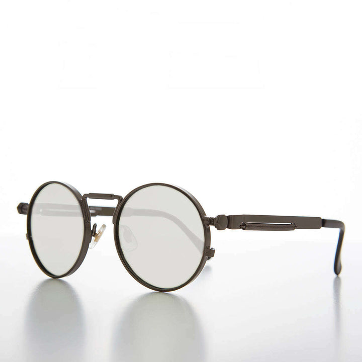 Ivan with Mirror Lens