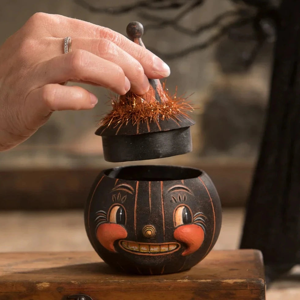 Jackie Black-O-Ween by Johanna Parker for Bethany Lowe - Quirks!