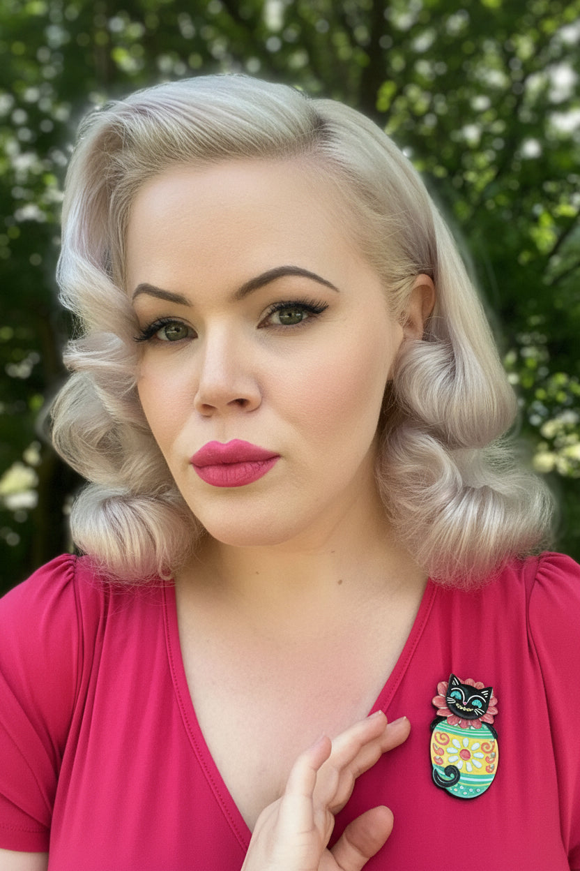 johanna parker eggcellent Easter Cat Brooch by Lipstick & Chrome – model mooniene