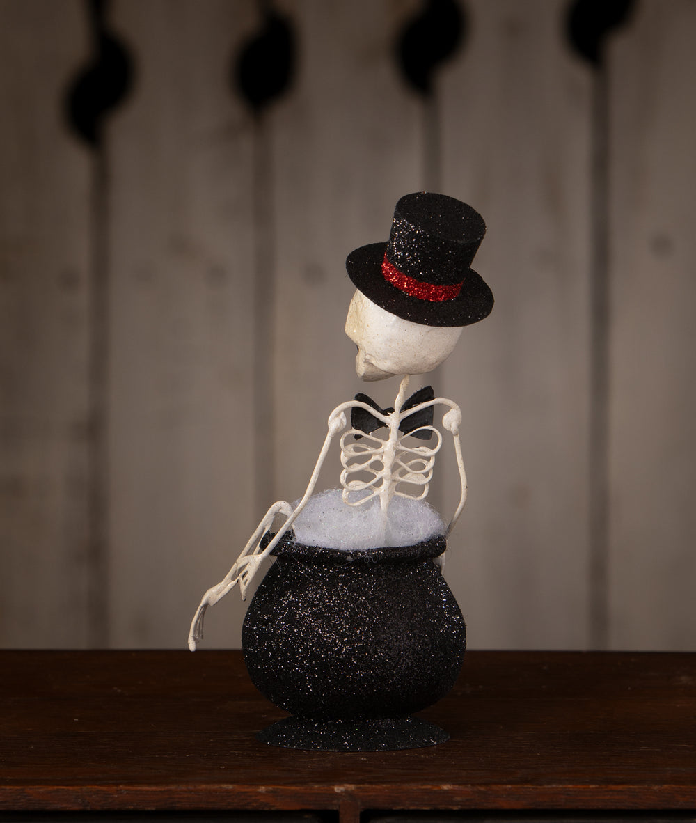 Magic Cauldron Skeleton by Bethany Lowe Designs, image 2