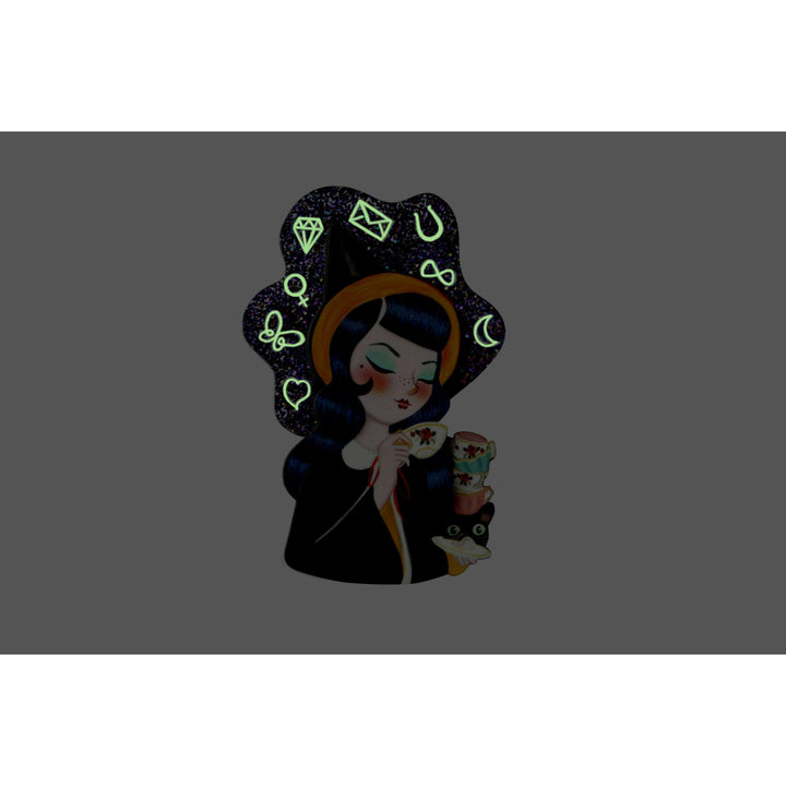 Witch Reading Tasseomancy Brooch by Laliblue