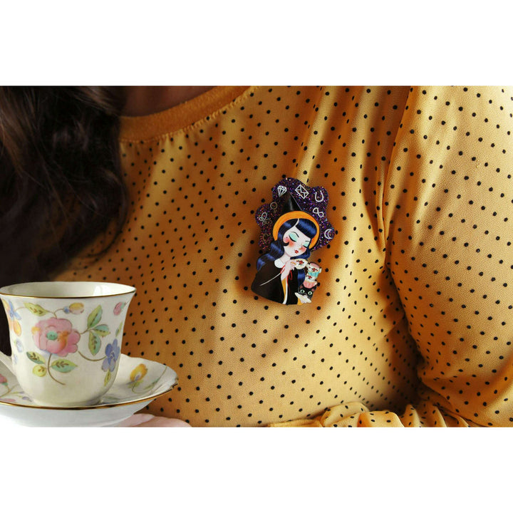 Witch Reading Tasseomancy Brooch by Laliblue