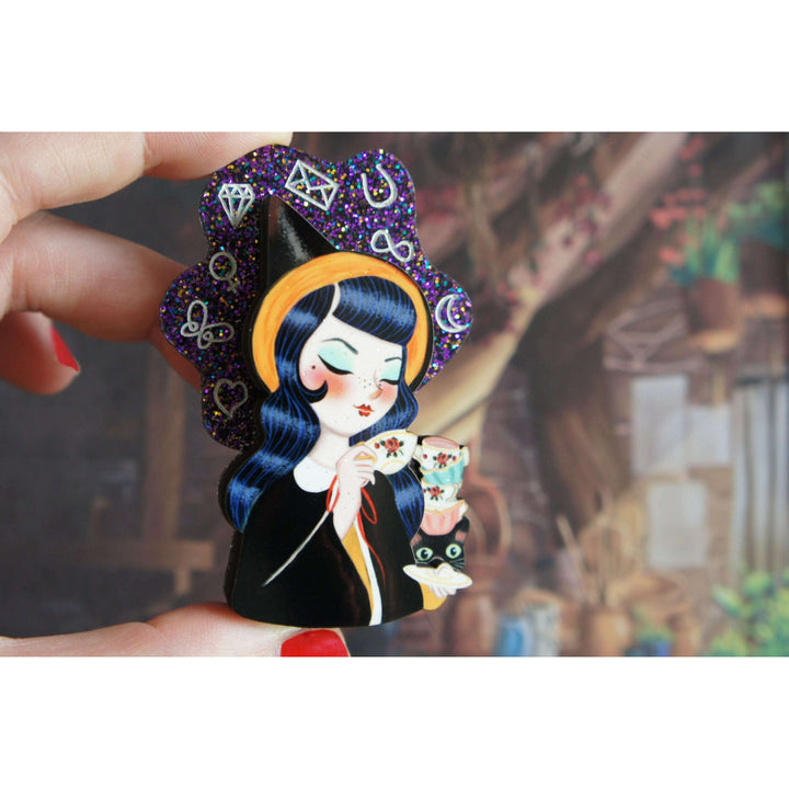 Witch Reading Tasseomancy Brooch by Laliblue