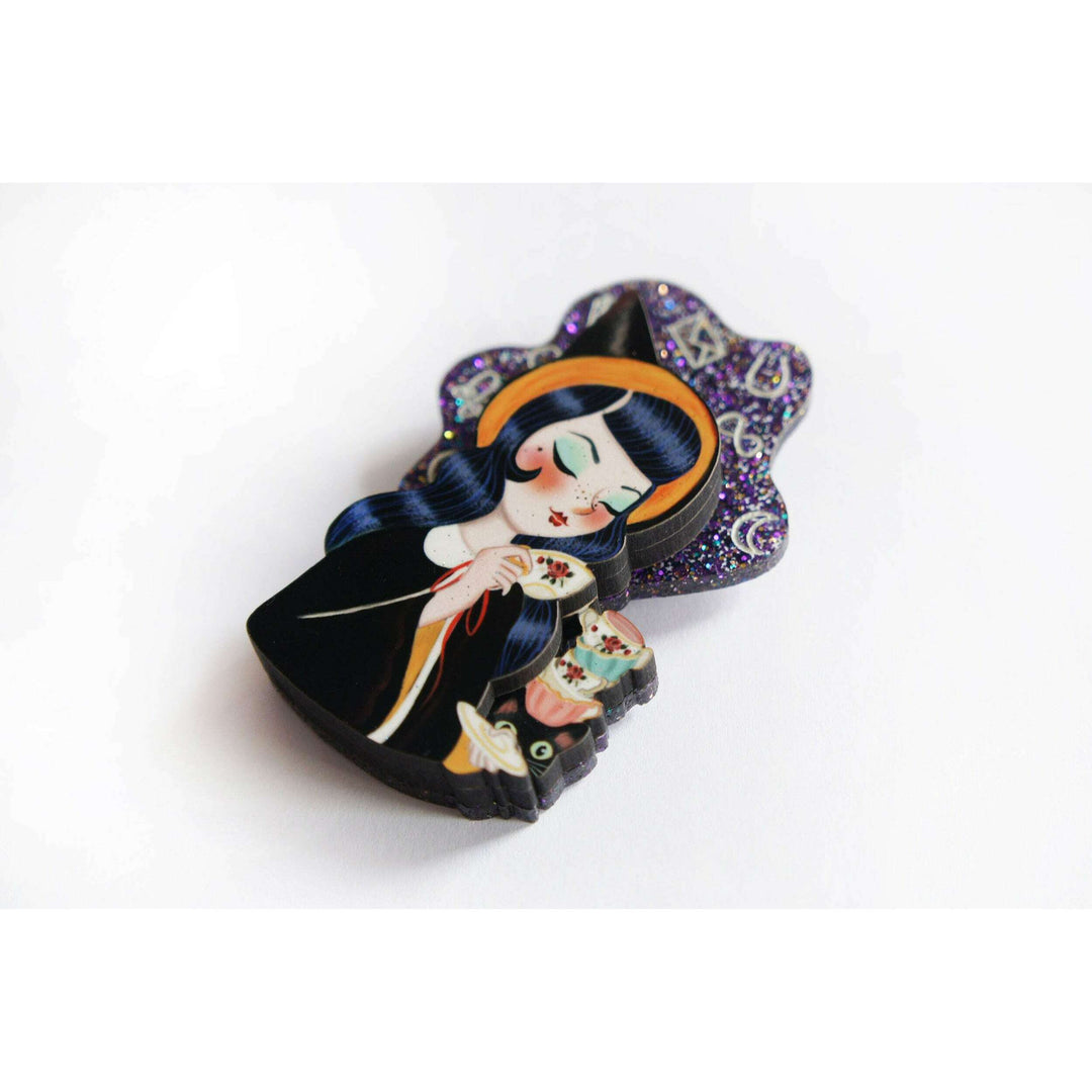 Witch Reading Tasseomancy Brooch by Laliblue