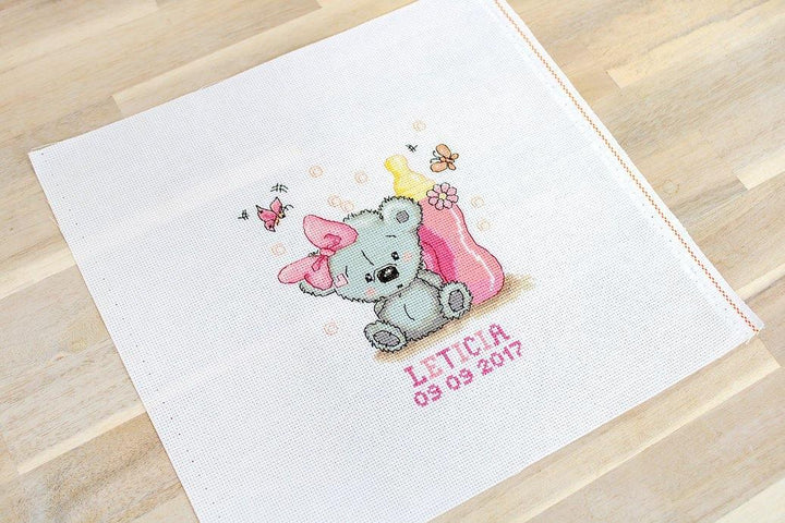 Letisia B1147L Counted Cross-Stitch Kit