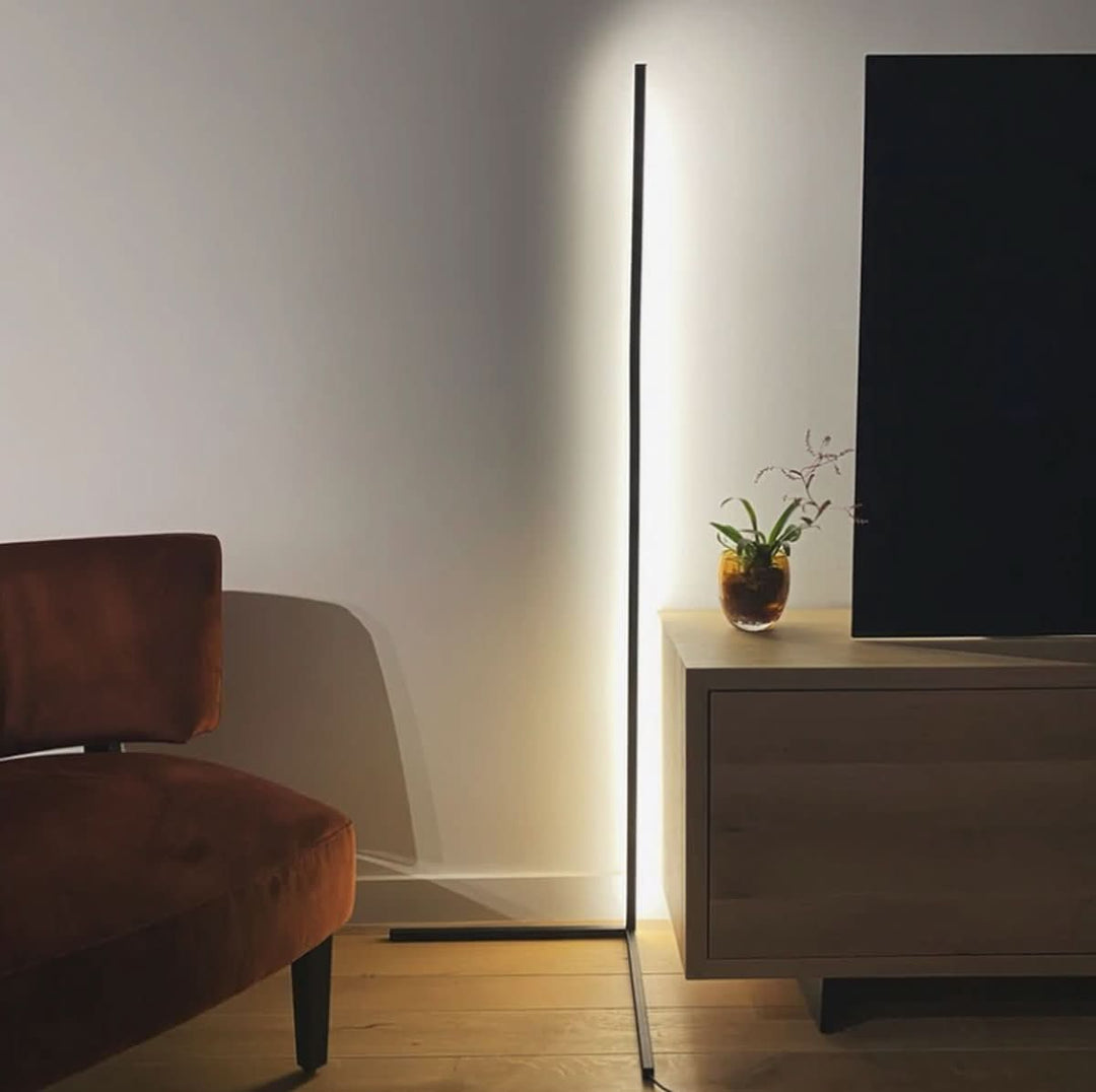 Minimal Warm Lamp
