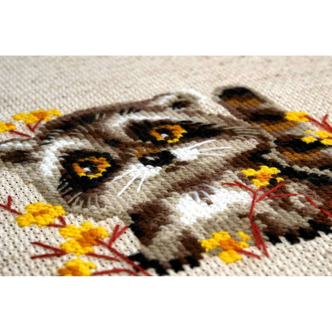 Little Raccoon R1754 Counted Cross Stitch Kit