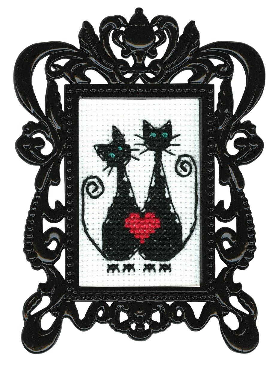 Love FA004 Counted Cross Stitch Kit