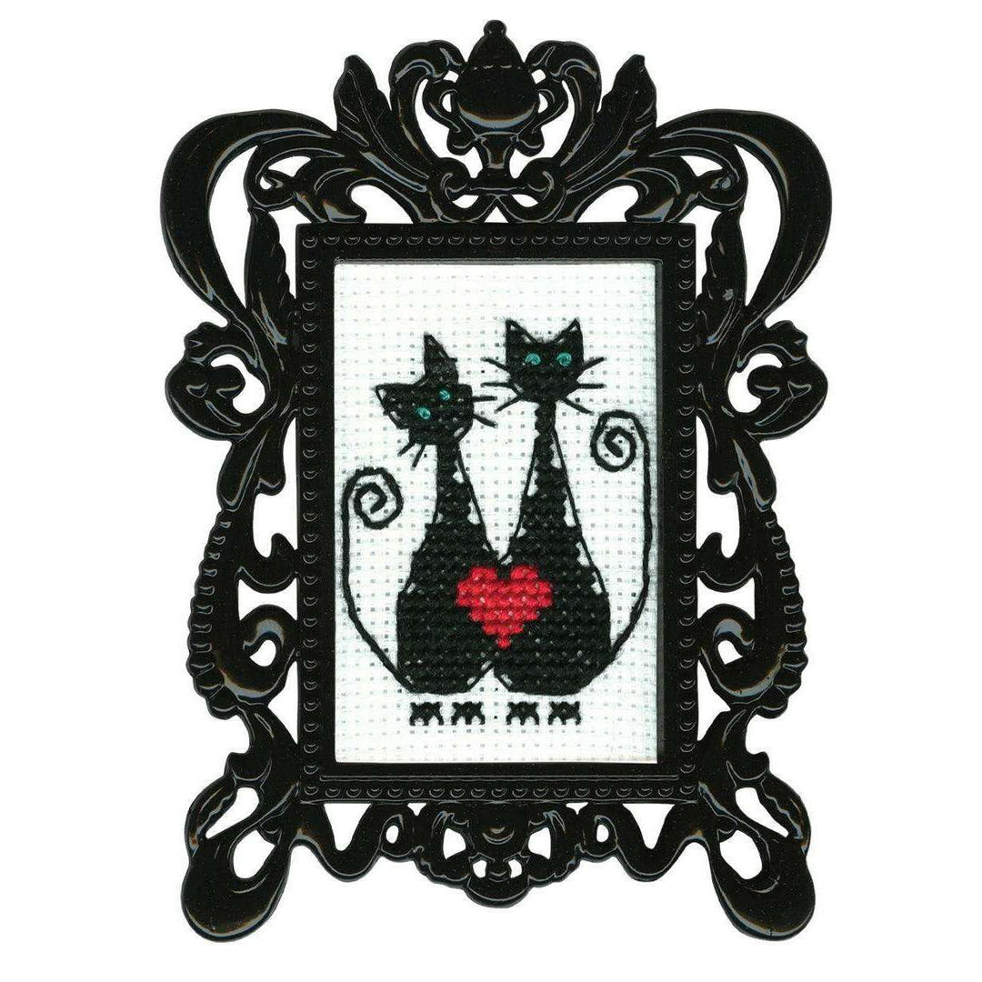 Love FA004 Counted Cross Stitch Kit