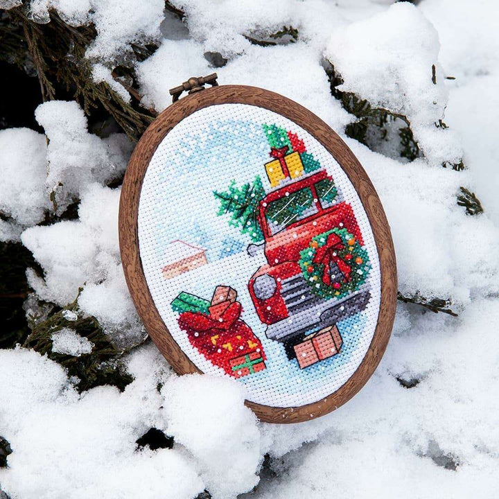 M-502C Counted cross stitch kit series "Preparing for the Holidays"