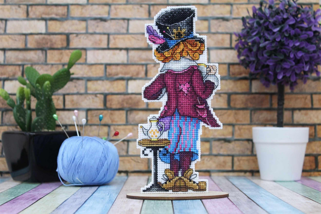 Mad Hatter P-349 / SR-349 Plastic Canvas Counted Cross Stitch Kit