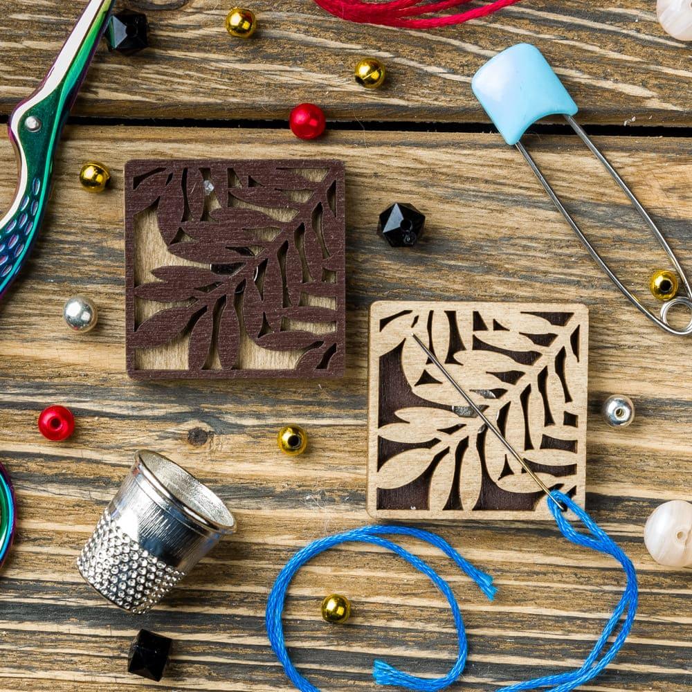 Magnetic double-sided needle holder FLMH-056(W)