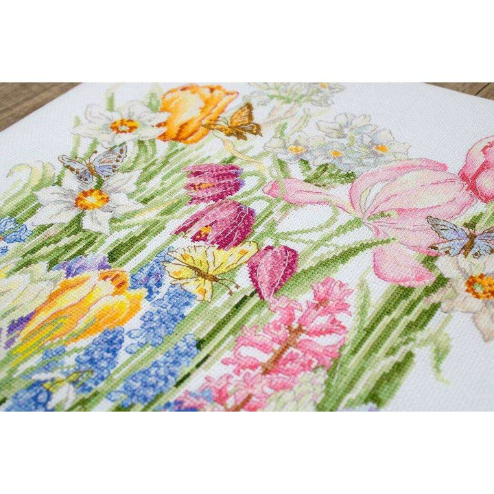 March Bouquet B2388L Counted Cross-Stitch Kit