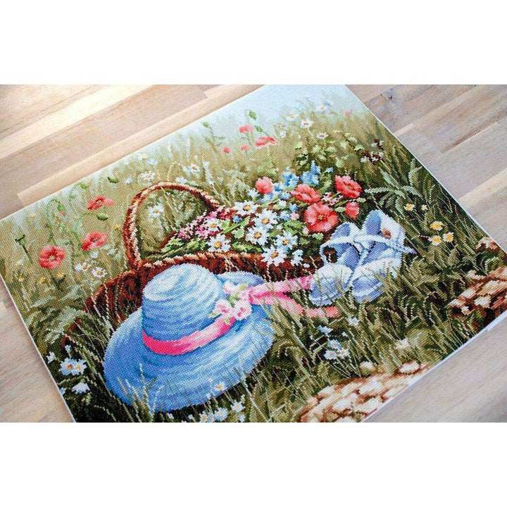 Meadow with poppies BU4020L Counted Cross-Stitch Kit